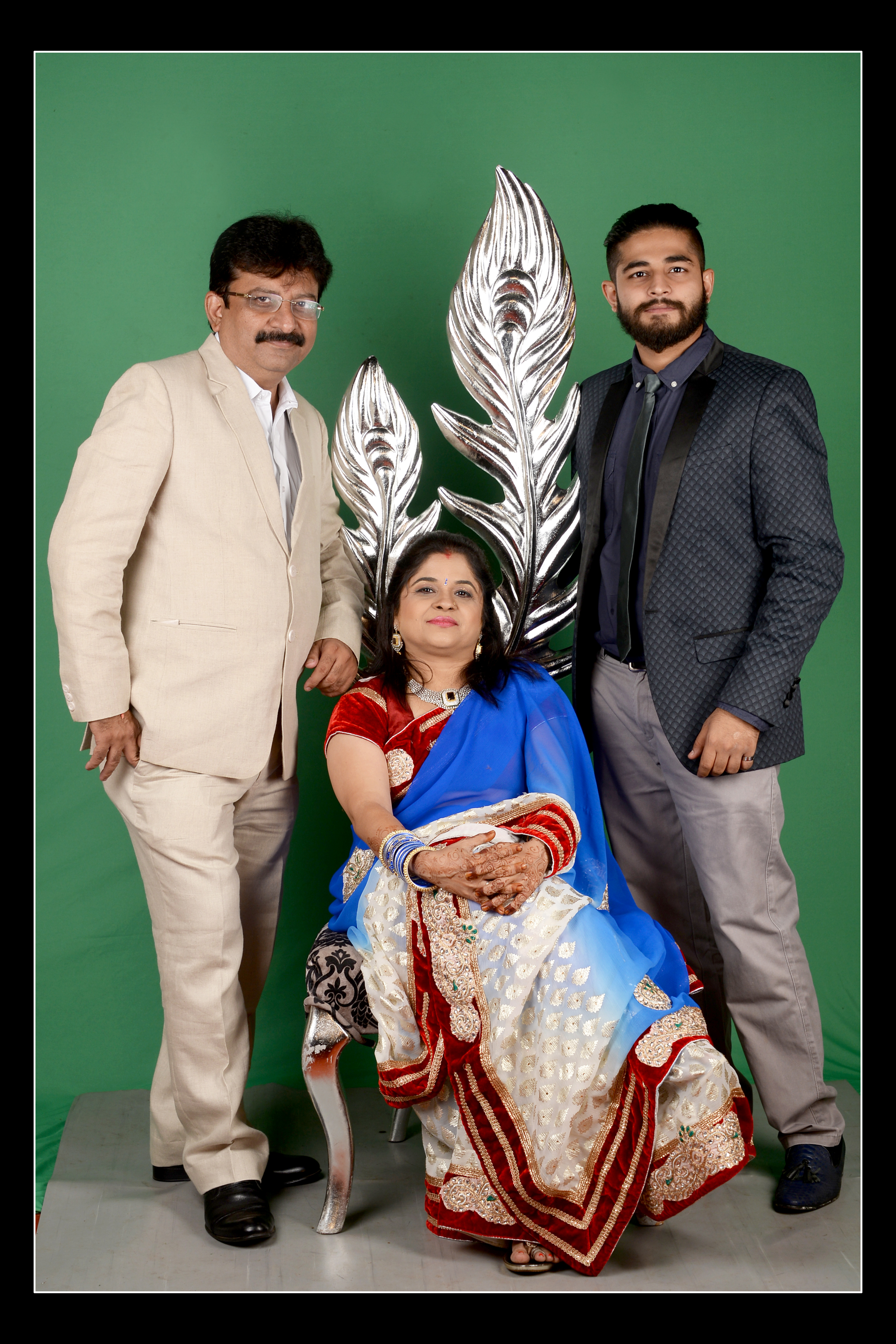 15,016 Indian Family Portrait Stock Photos - Free & Royalty-Free Stock  Photos from Dreamstime